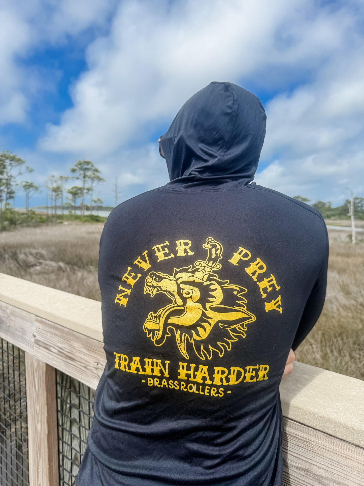 Never prey sun shirt black